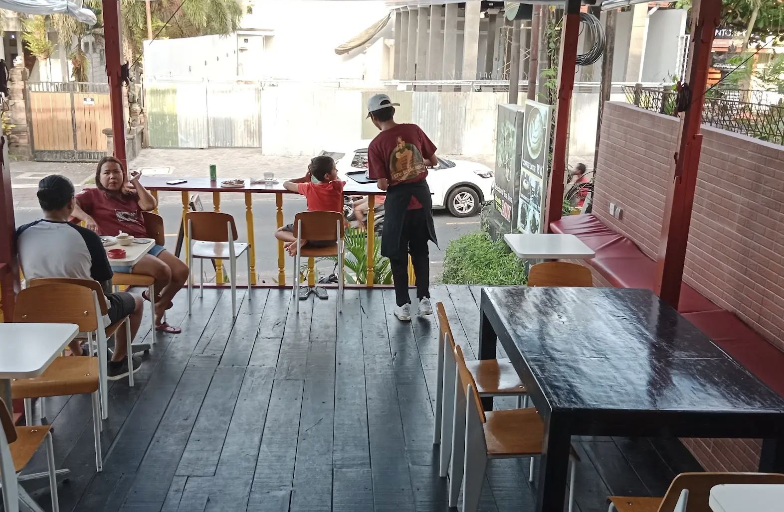 irish pub uluwatu