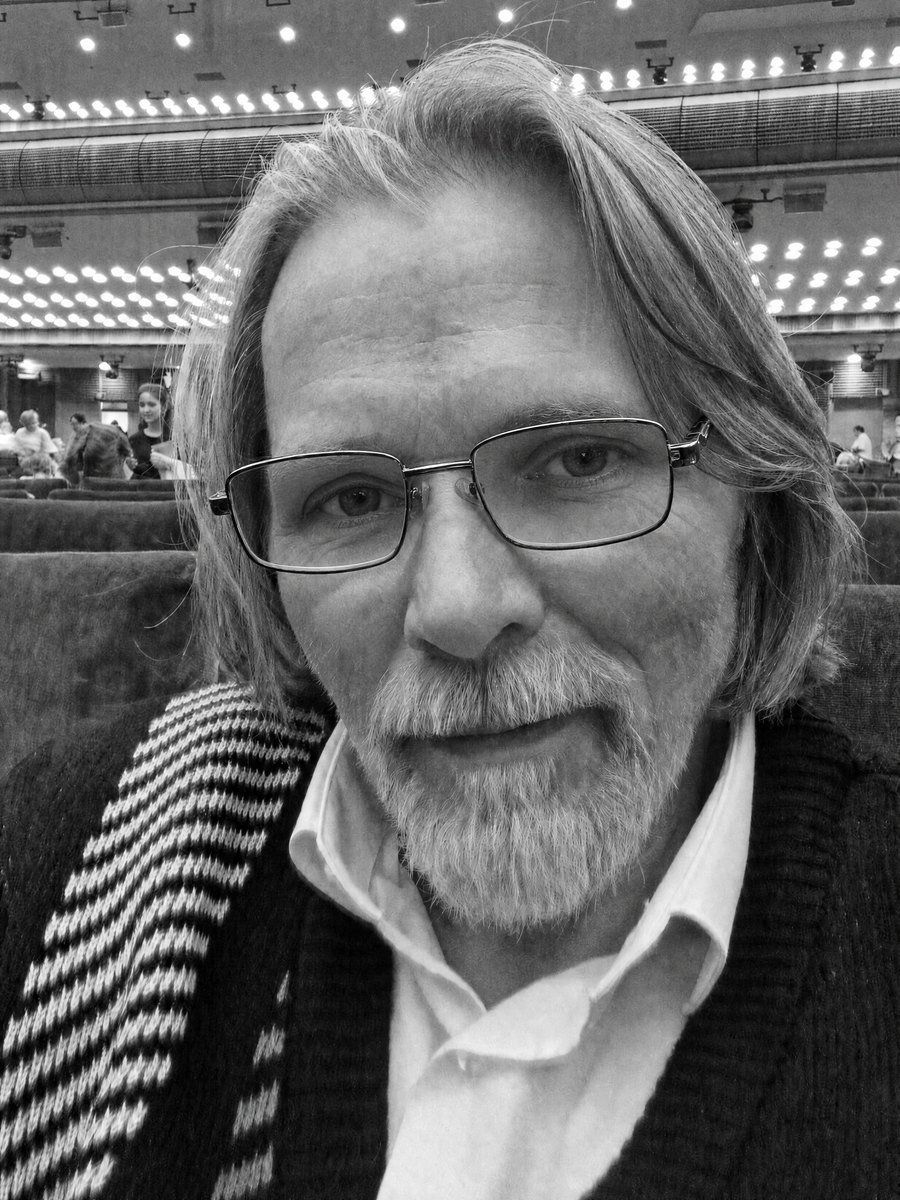 Дмитрий Шаров