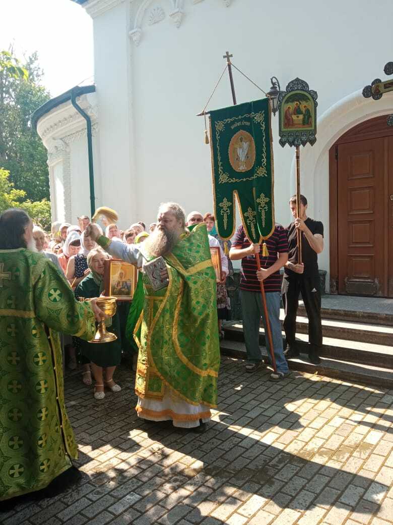 Троицкий храм Бежичи