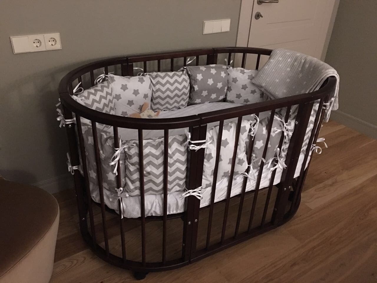 Кровать трансформер из бука для новорожденных