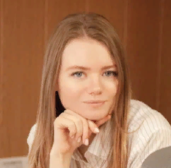 Марина Литвинова