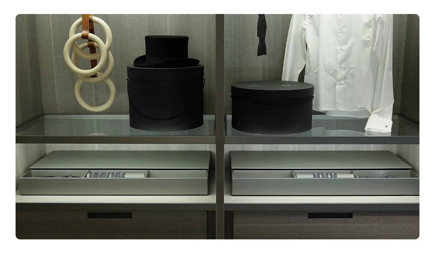 Стеклянные полки гардеробной системы MODENA