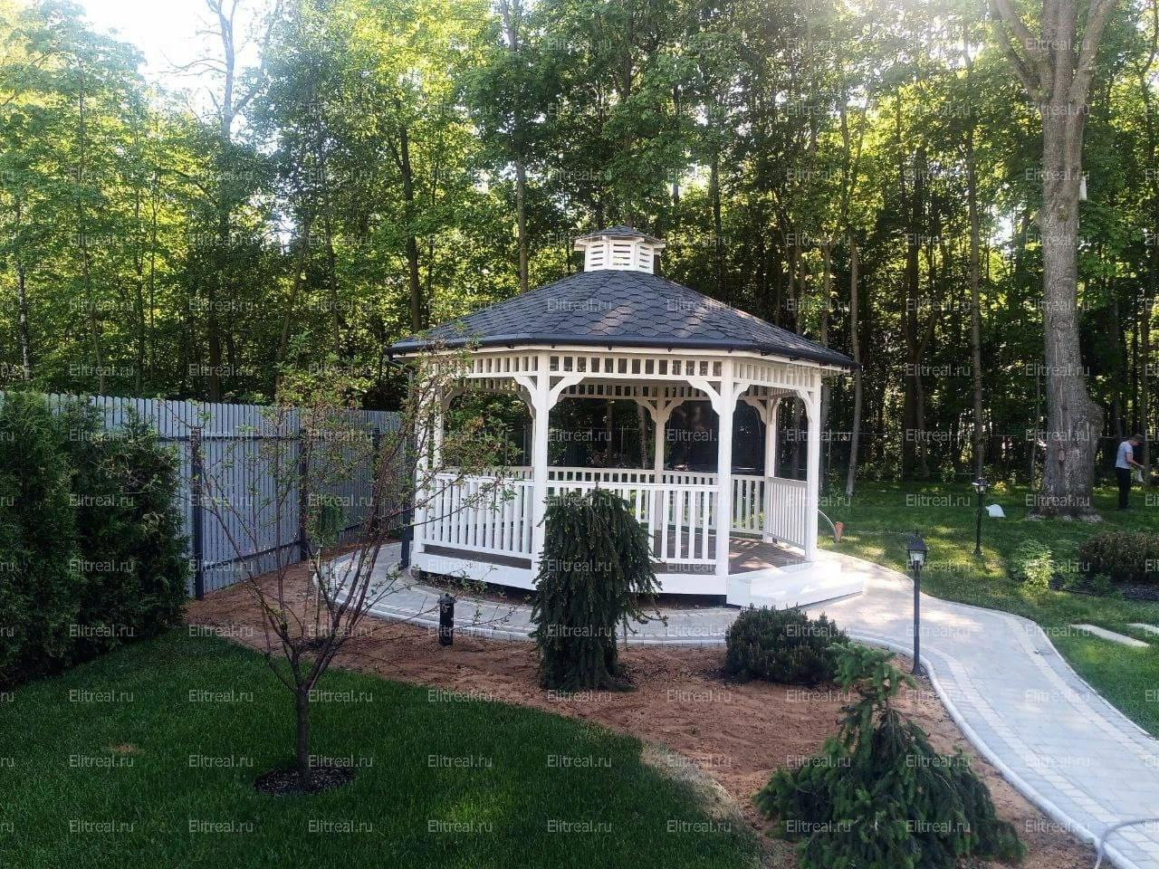 Восьмигранная беседка БД23 Костромская обл, июль 25'