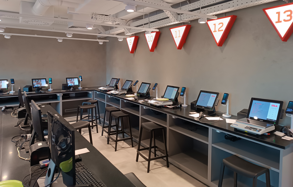 Академия Нефтьмагистраль и Караваевы