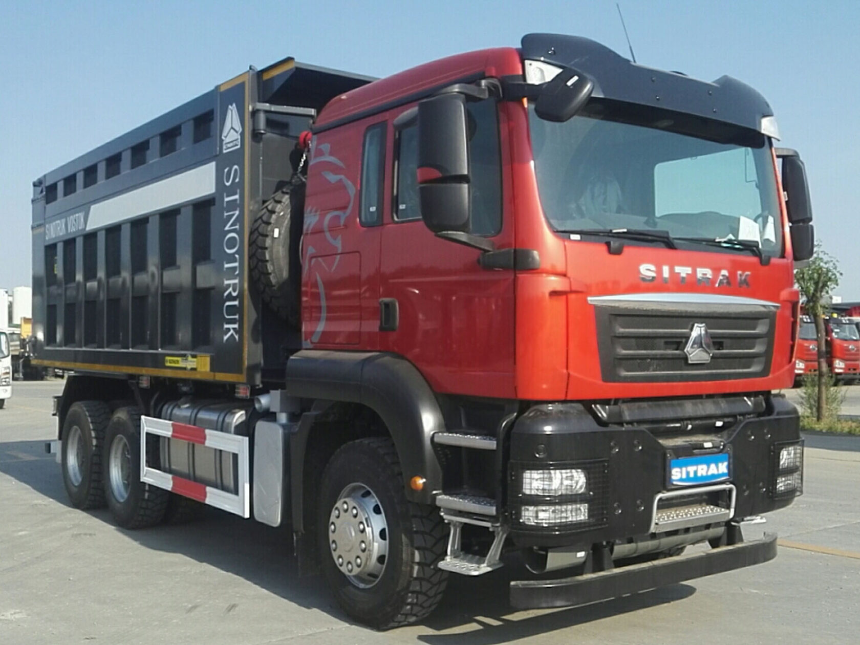 Самосвал SITRAK C7H 6×4 кузов 25,76 куб.м. прямой с надставкой