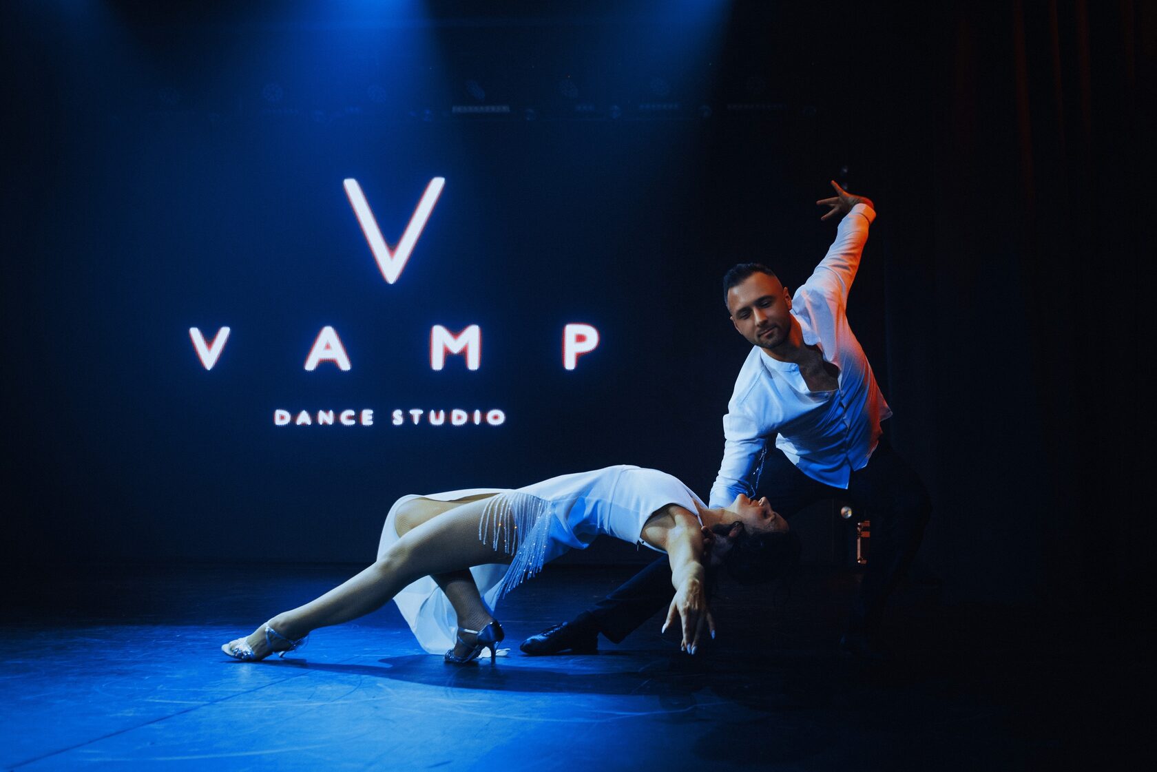 Школа танцев для взрослых в Петербурге | Vamp Dance Studio