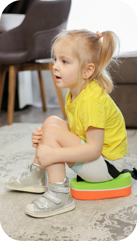 Как отучить ребенка c ДЦП сидеть в позе лягушки ( в позе W)