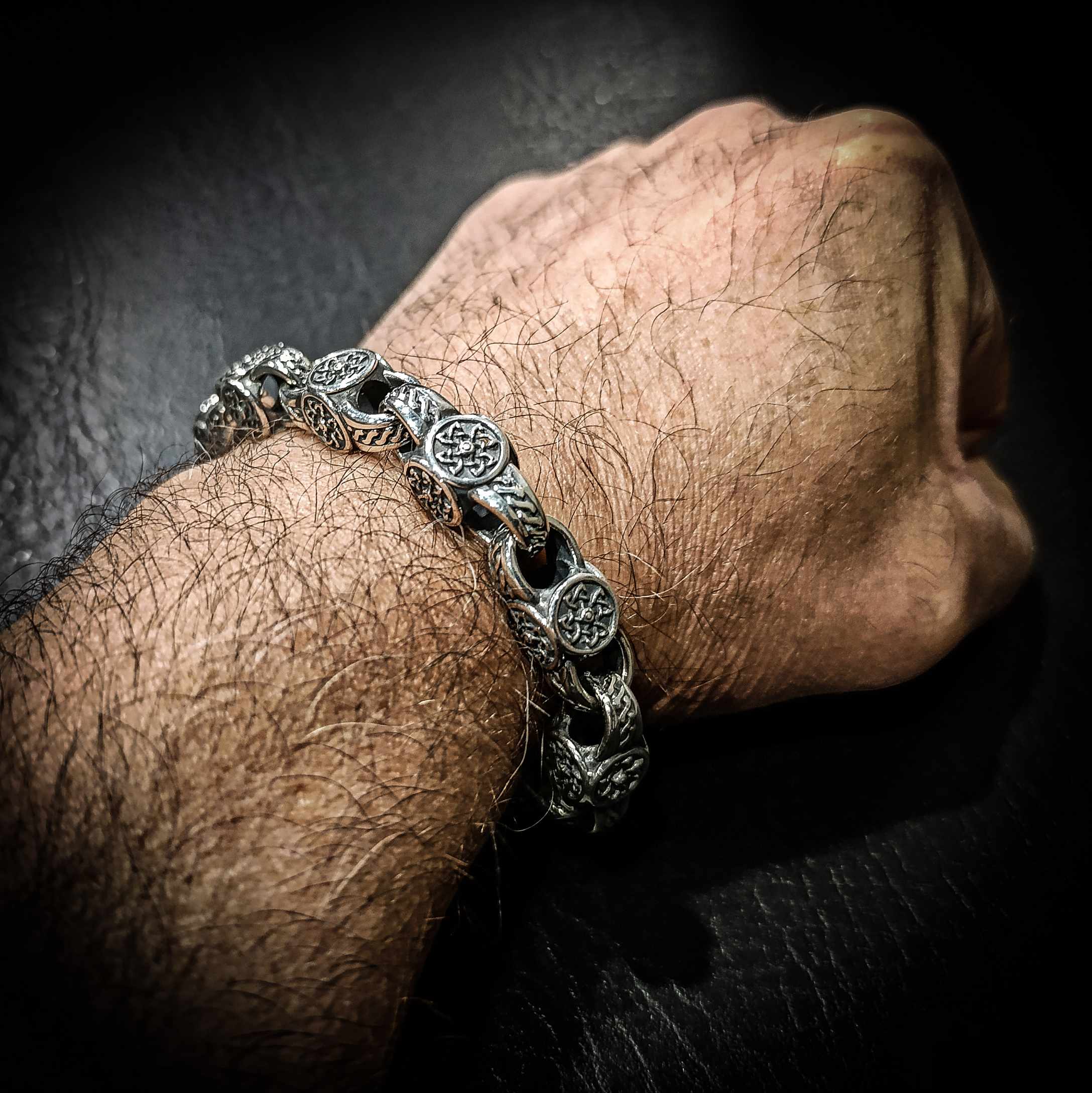 байкерский серебряный браслет, мужской массивный браслет.