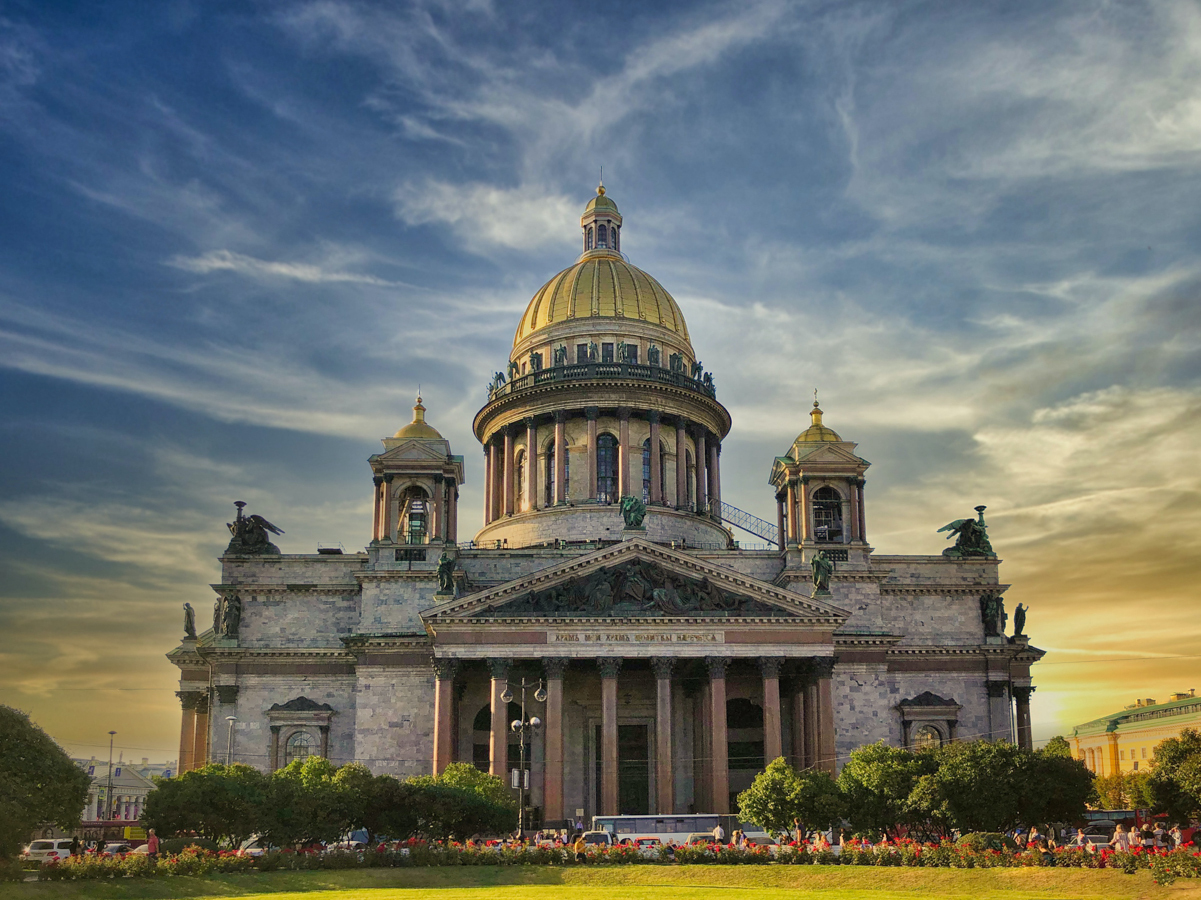 Исаакиевский собор в Санкт-Петербурге сверху