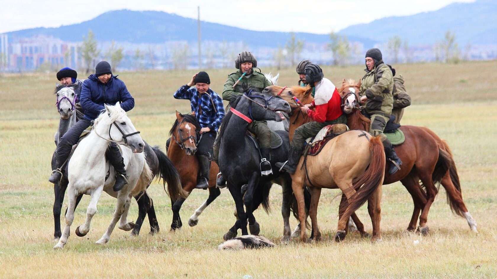 Кок-бору — традиционная конная игра