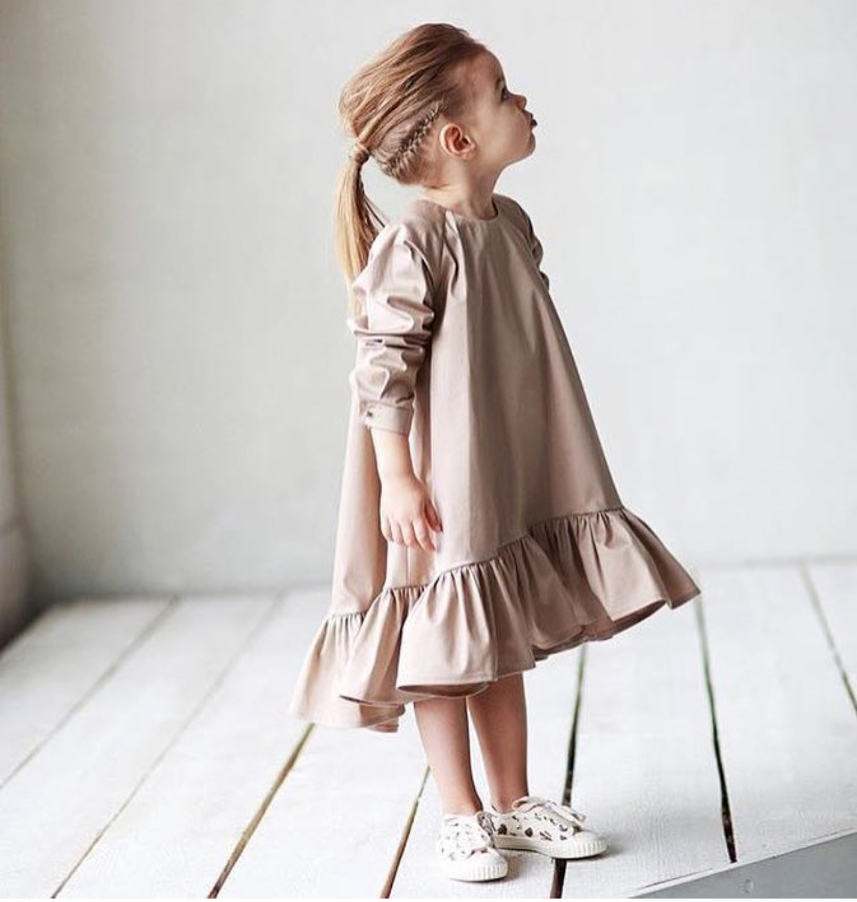 Красивые платья на маленьких девочках