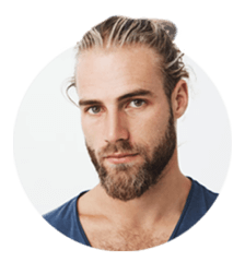 Мужчина с гутой бородой и волосами