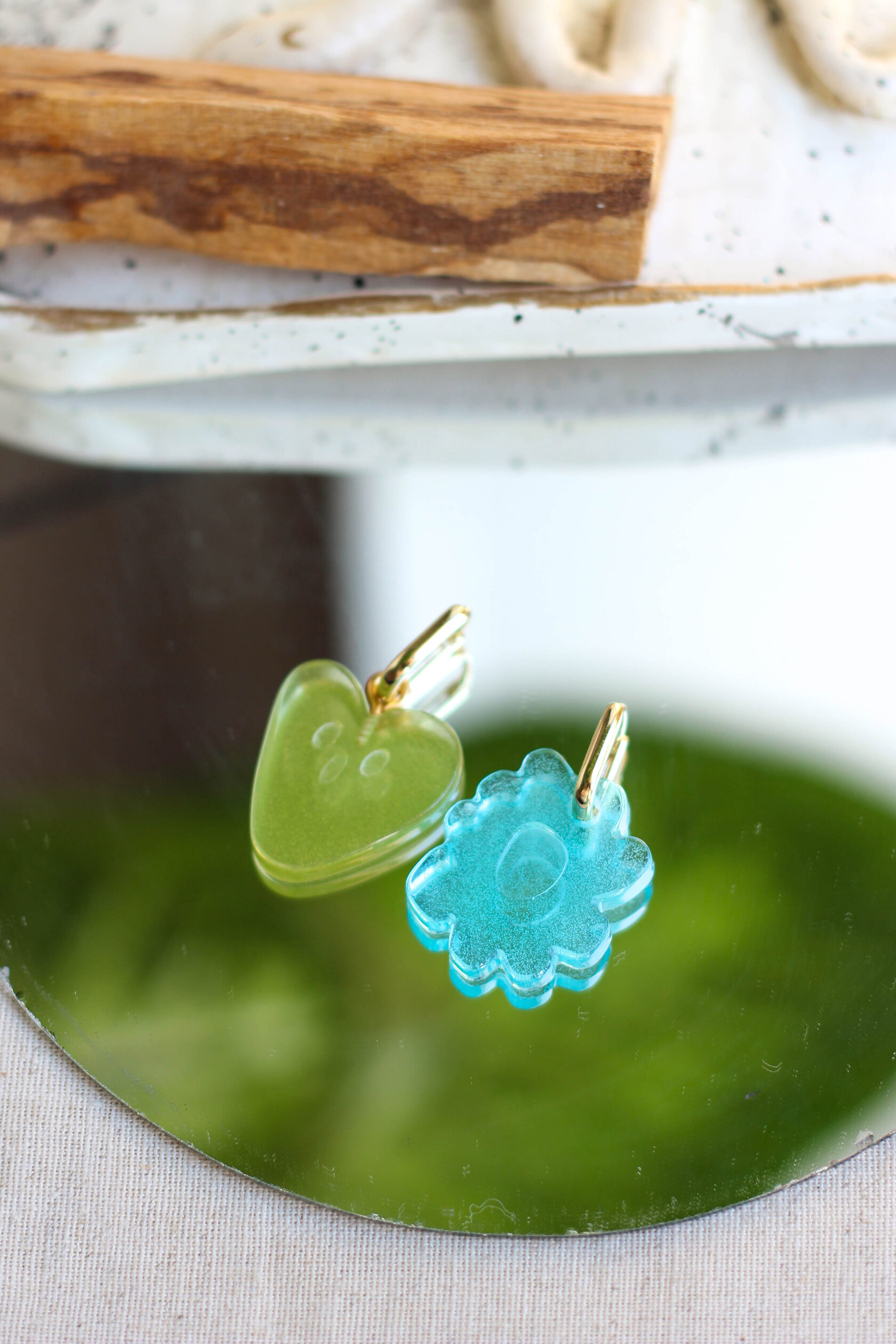 Серьги из эпоксидной смолы