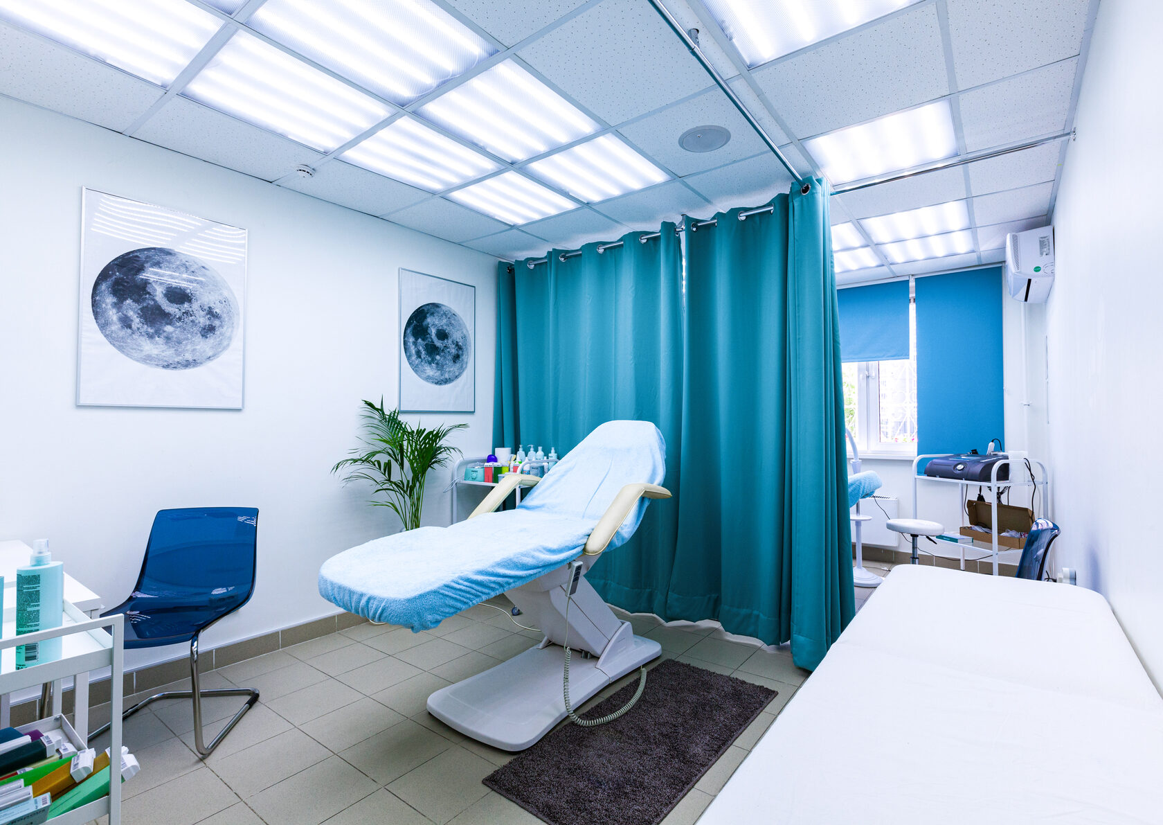 Salon expert москва. Маникюр коммунарка. Студия красоты в коммунарке. Студия 21 в коммунарке салон красоты. Отель ривера казань.