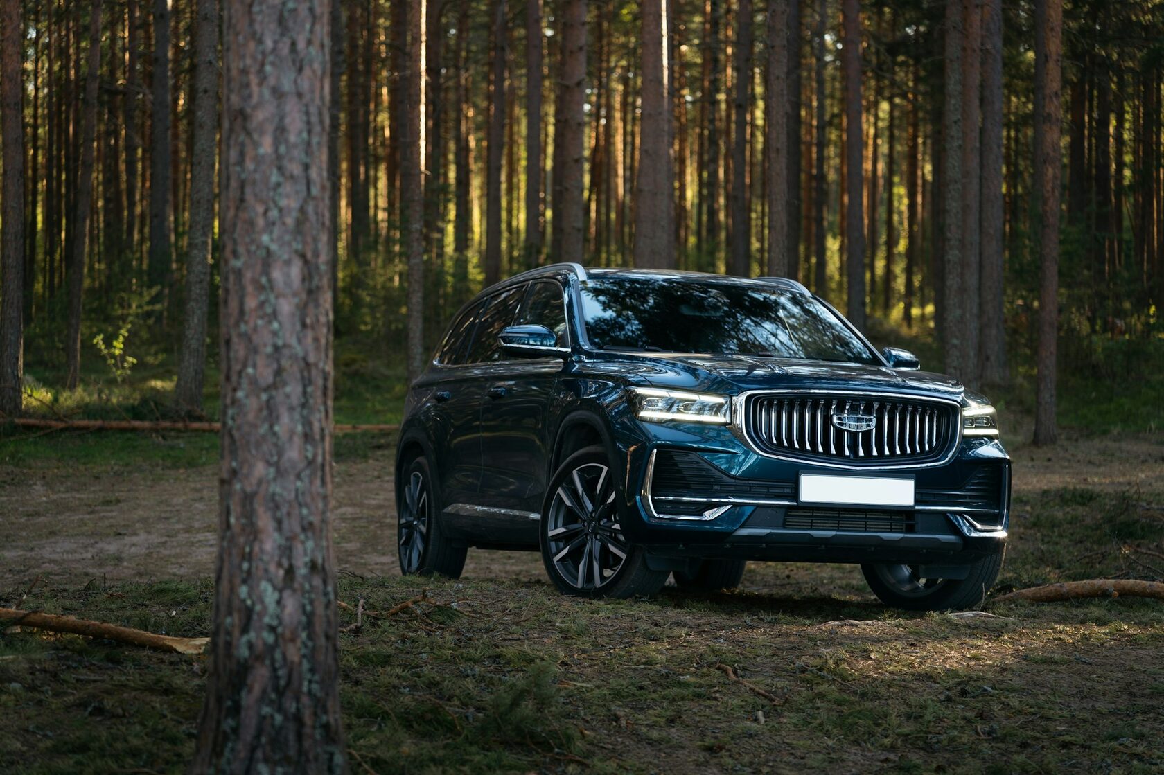 Geely Coolray компактный кроссовер