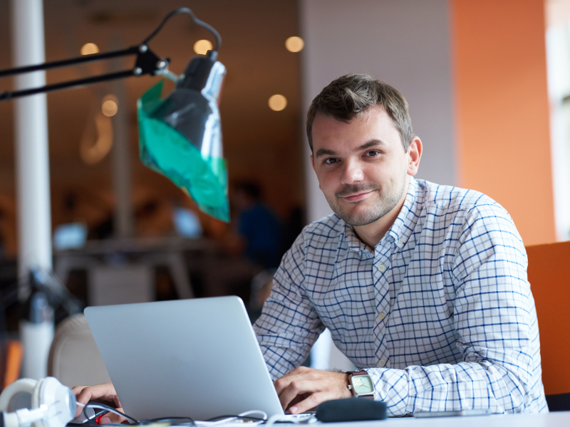 Как безопасно сотрудничать с самозанятыми