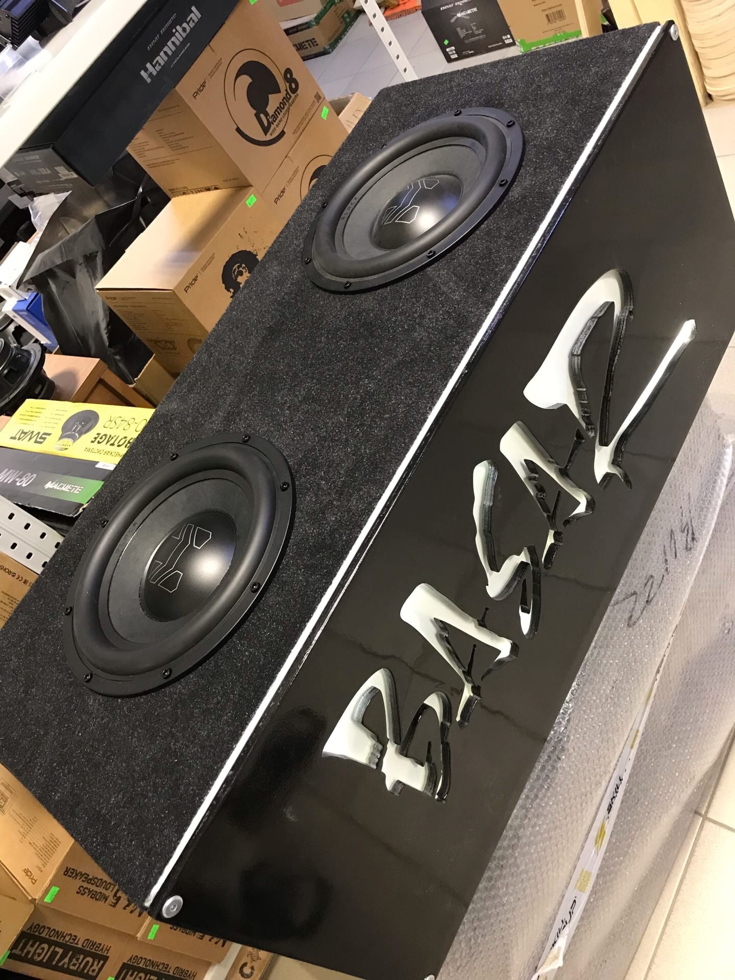 Сабвуфер блэк гидра hgs2521. Сабвуфер блэк худра hgs 2521. Сабвуфер ural black hurricane. Как называется сабвуфер в блэк раша. Разобранный урал блэк хурикан.