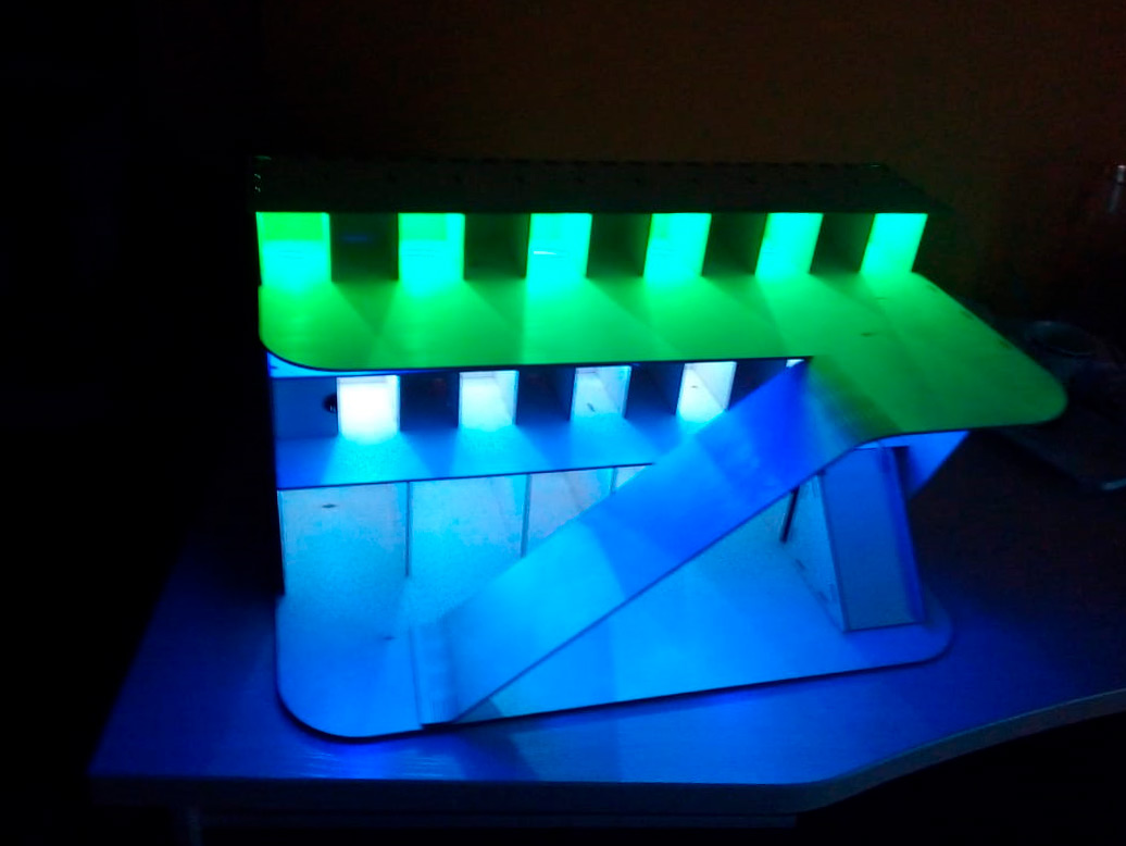 Парковка с освещением из фанеры