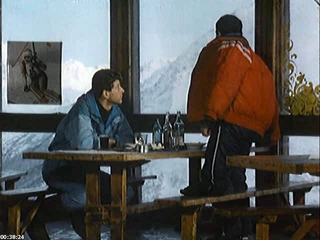 Нежная Вера Сотникова В Постели – Завтрак С Видом На Эльбрус 1993 Нежная Вера Сотникова В Постели – Завтрак С Видом На Эльбрус 1993