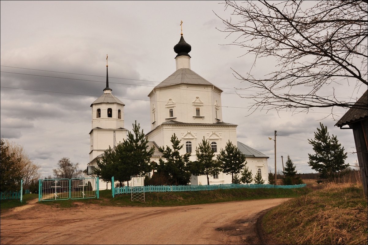 Кунья псковская область. Клин Псковская область Церковь. Храм Воскресения Христова Клин Куньинского района. Клин храм Воскресения Христова Псковская область. Посёлок Кунья Церковь.