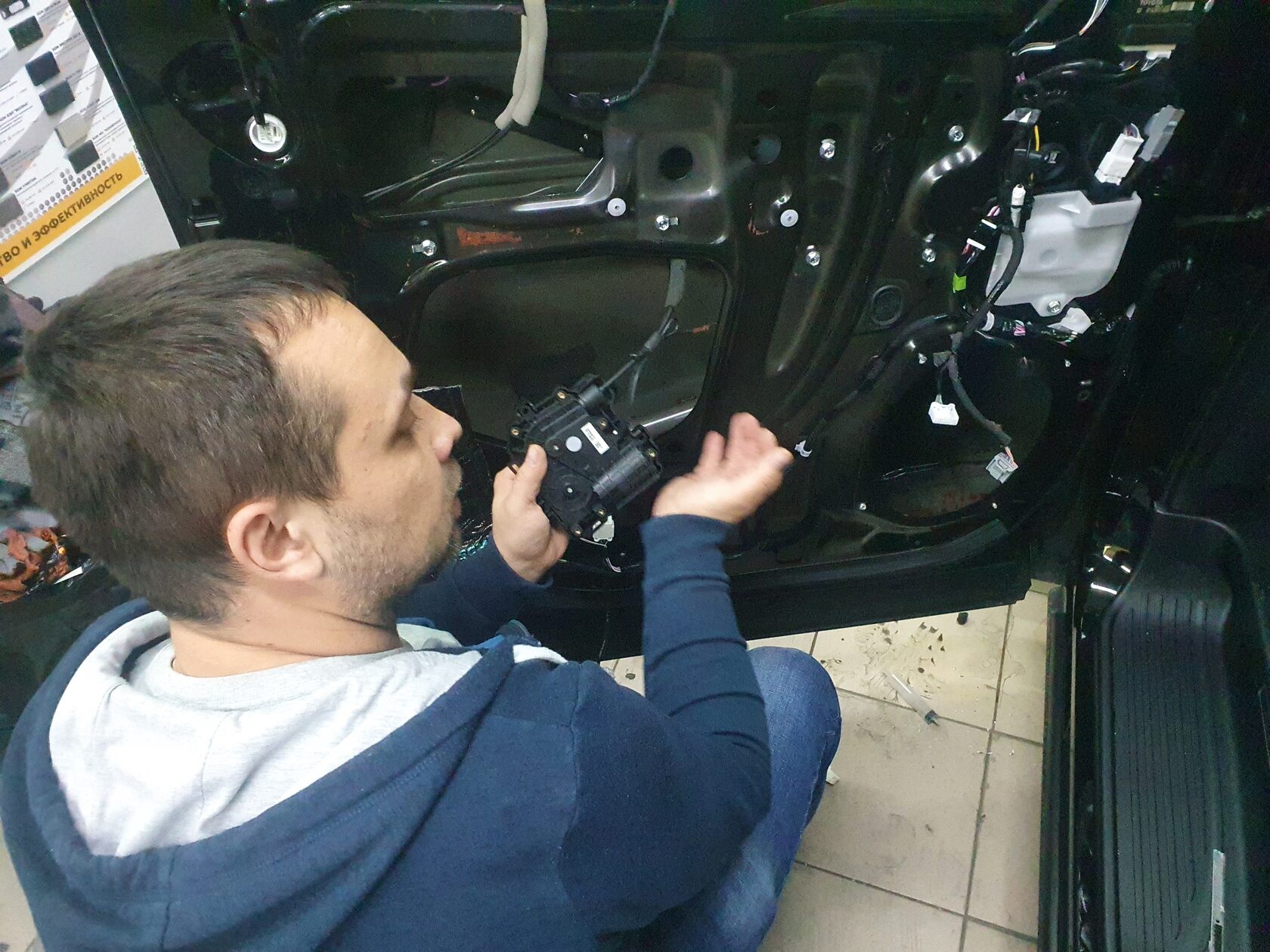 установка автозвука toyota alphard 3