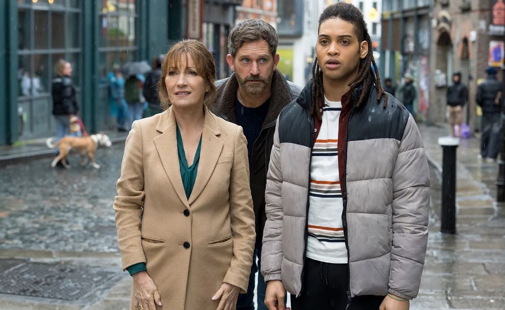 Кадр из сериала «Гари Уайлд» 