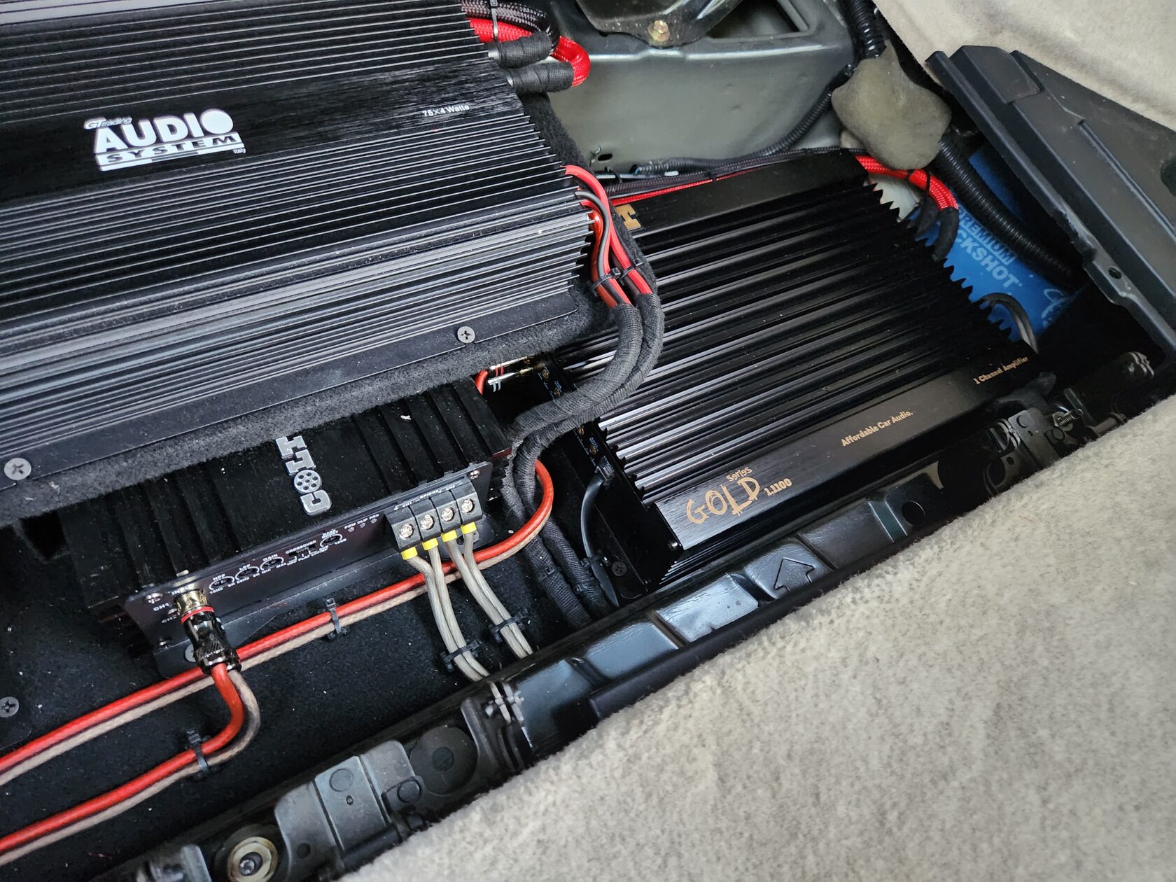 учтановка усилителей лексус р икс