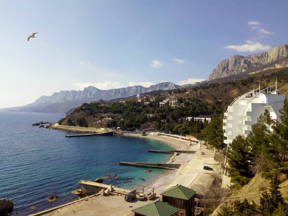 Кастрополь - полный обзор поселка: отдых, пляжи, цены на жилье, отзывы.