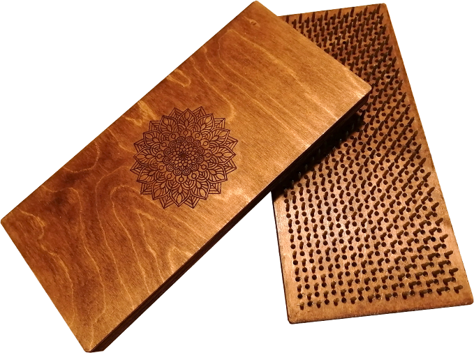 Складные, удобные и красивые доски Садху выполнены из березы с лазерной гравировкой 