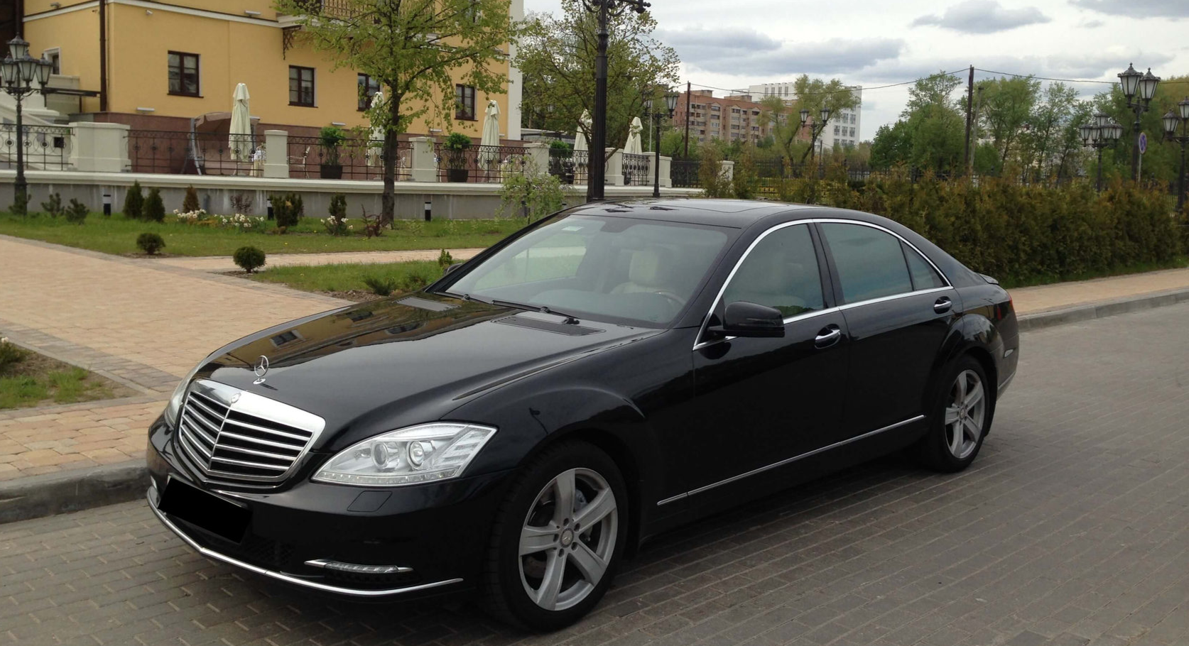 Аренда Mercedes S-class W221 Restyling с водителем