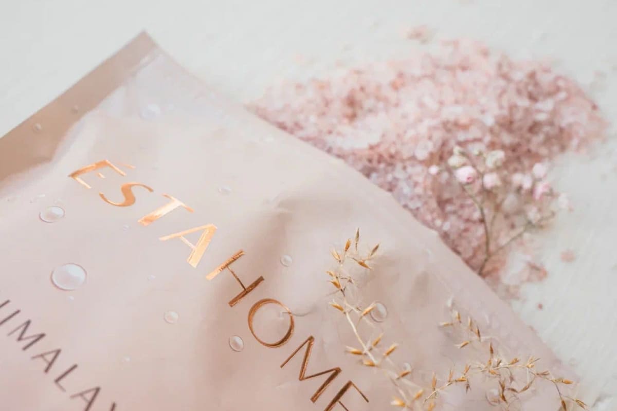 Брендинг косметического бренда Estahome: логотип, упаковка, оформление соцсетей