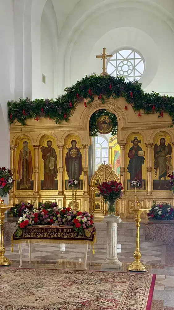 Чин Погребения Плащаницы Спасителя – фото со службы в 2026 году