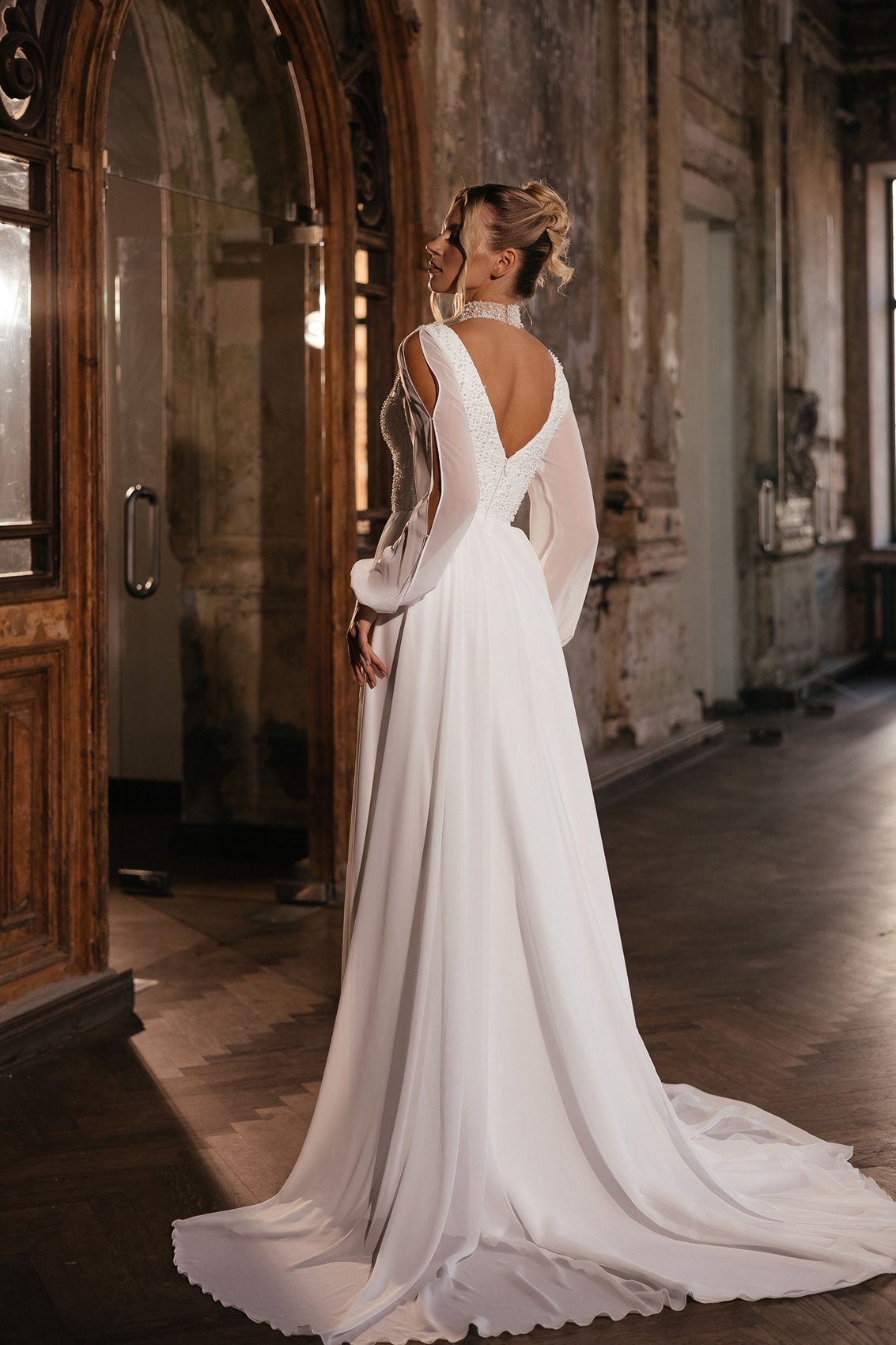 платье свадебное с воздушной юбкой