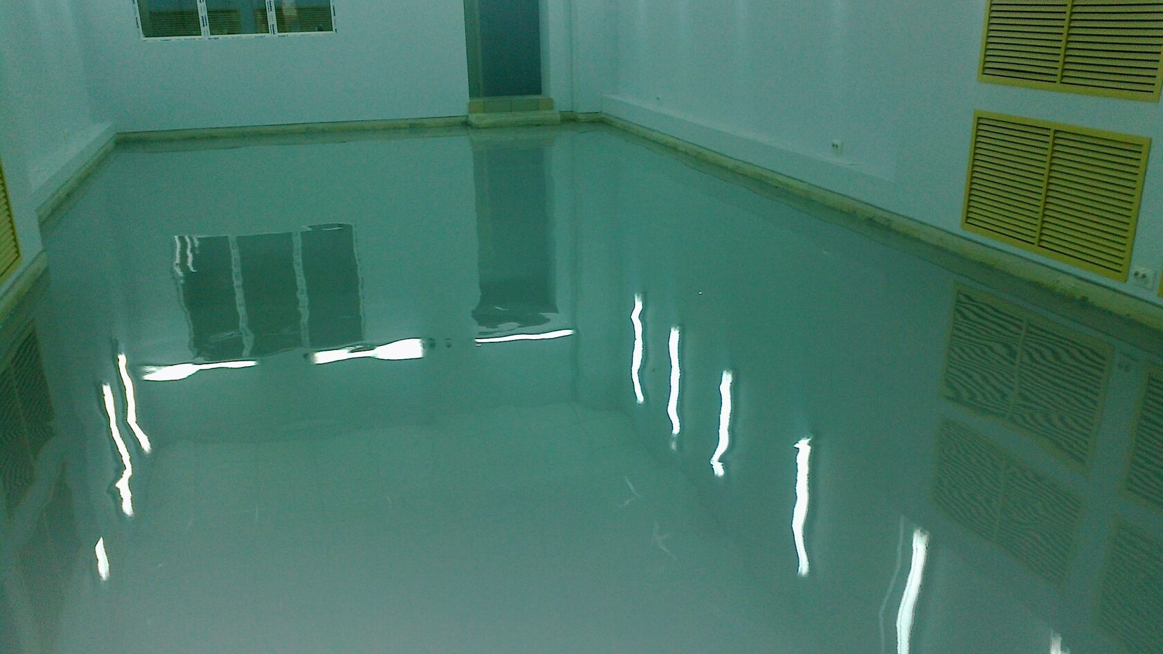 наливной пол для паркинга