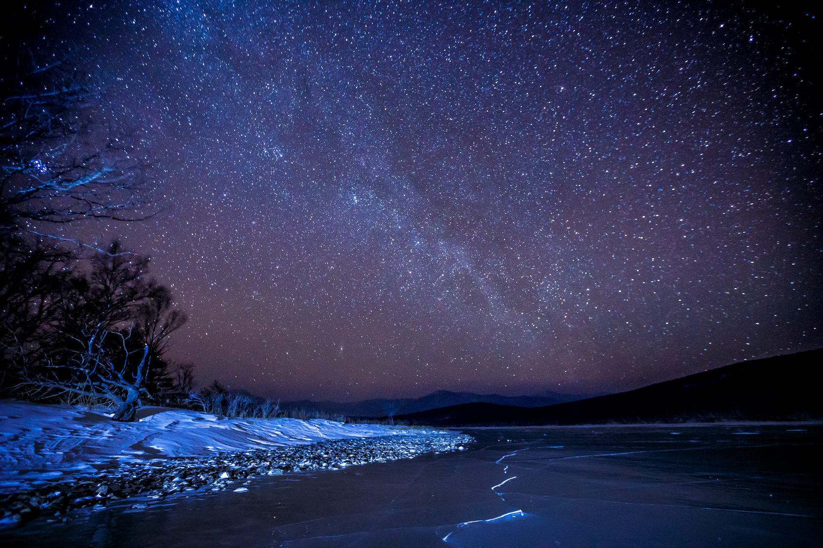 Edge of night. Зимнее звездное небо. Зимнее небо ночью. Звёзды на небе зимой. Ночь звезды.