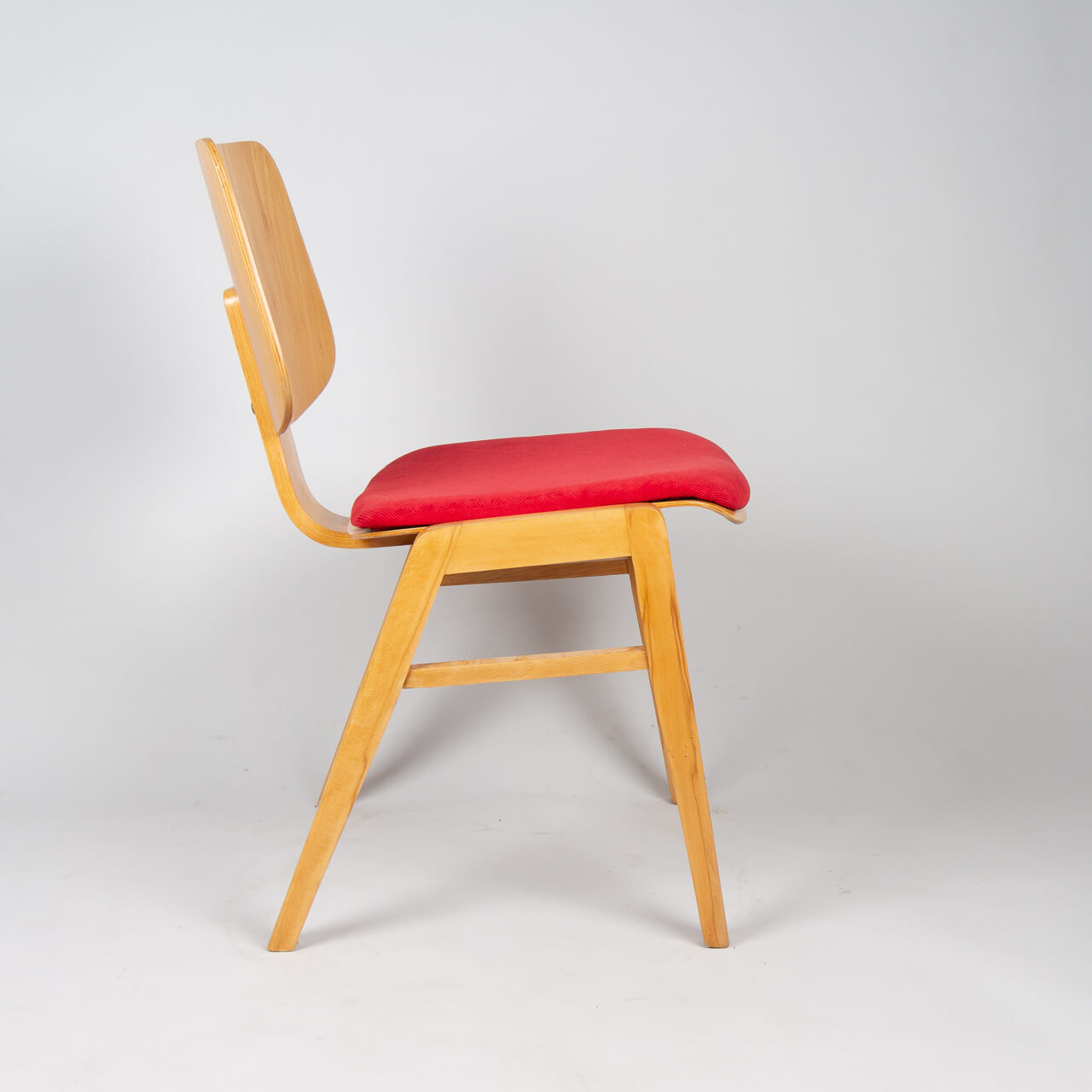 гнутоклееные изделия из фанеры для стульев