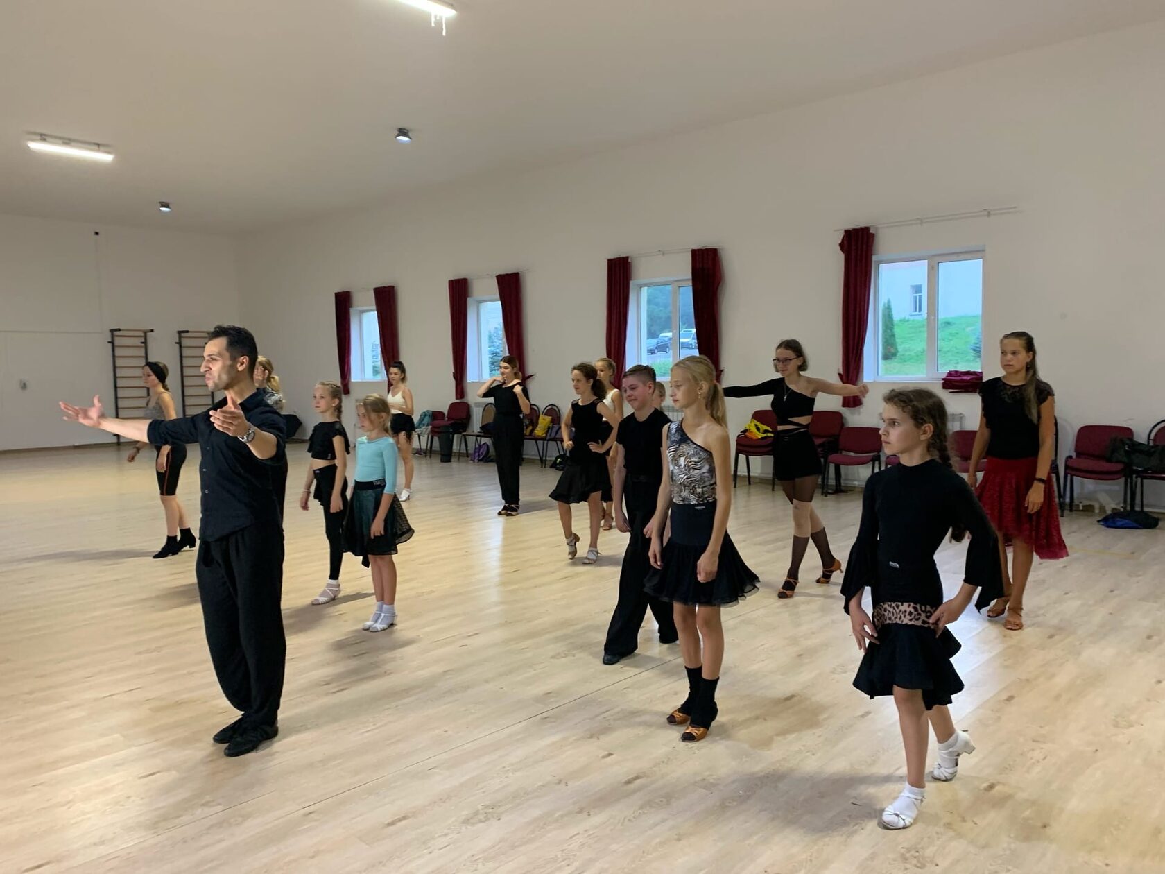 Сборы по бальным танцам. Спортивные бальные танцы тренировка. Сборы по бальным танцам. Сборы по бальным танцам. Спортивные танцы сборы.