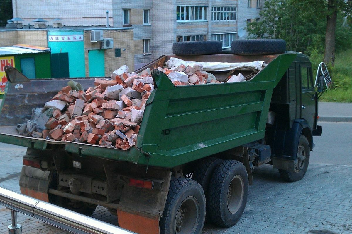Вывоз строительного мусора после демонтажа домов и зданий ⭐ ВМС