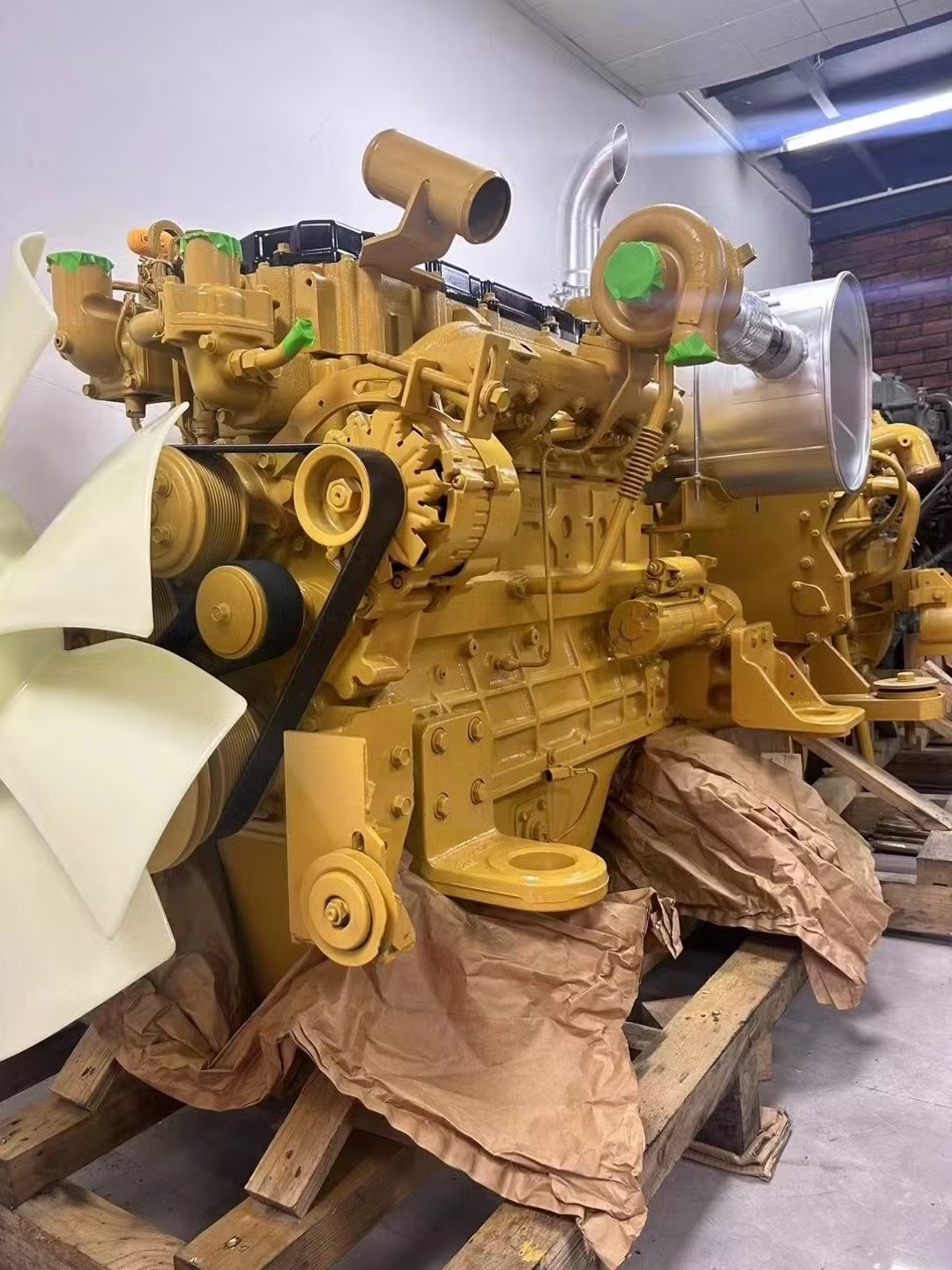 Дизельный двигатель Caterpillar C6.4
