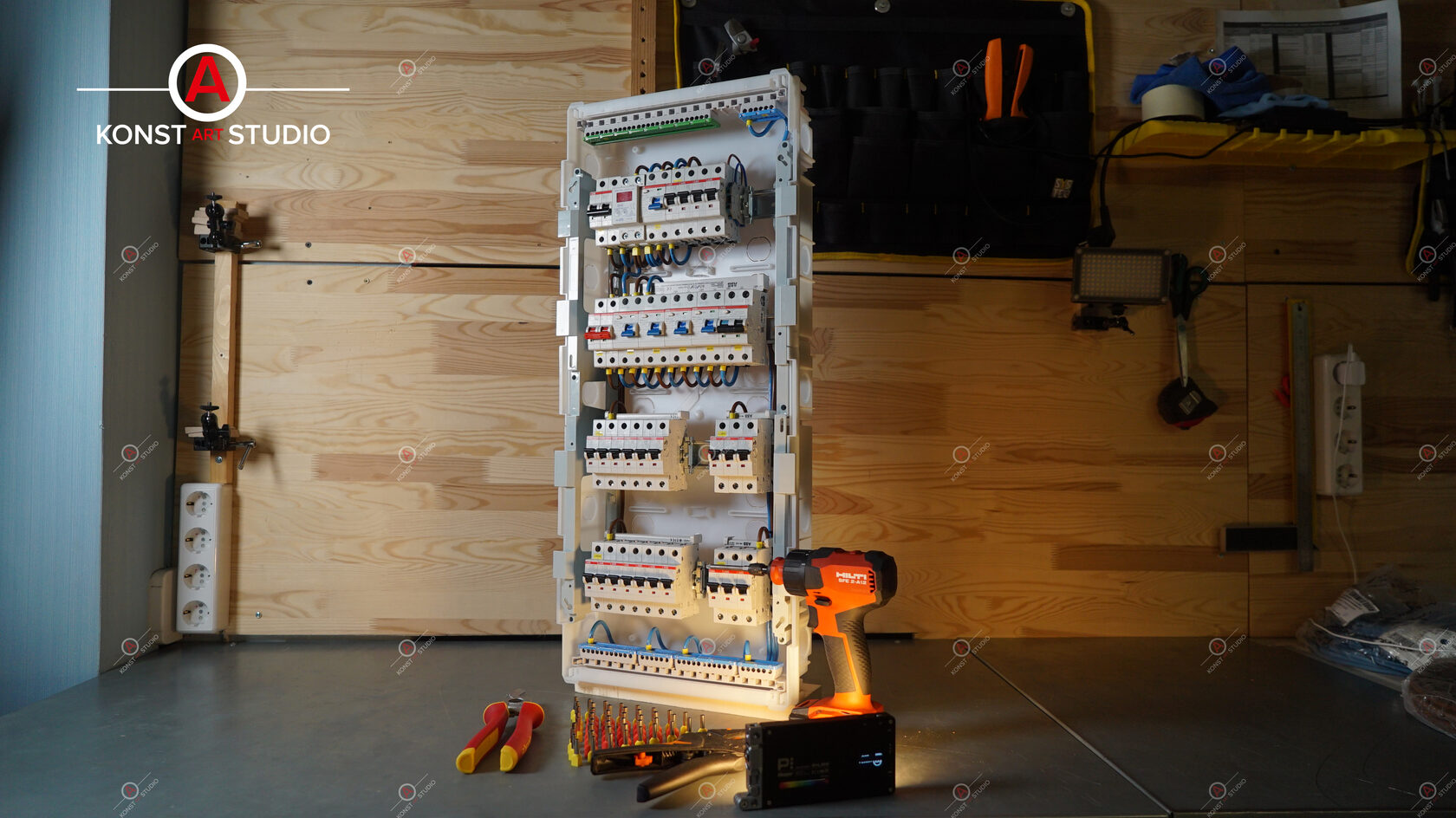 Купить готовый электрощит на 48 модулей в сборе: цены – KonstArtStudio