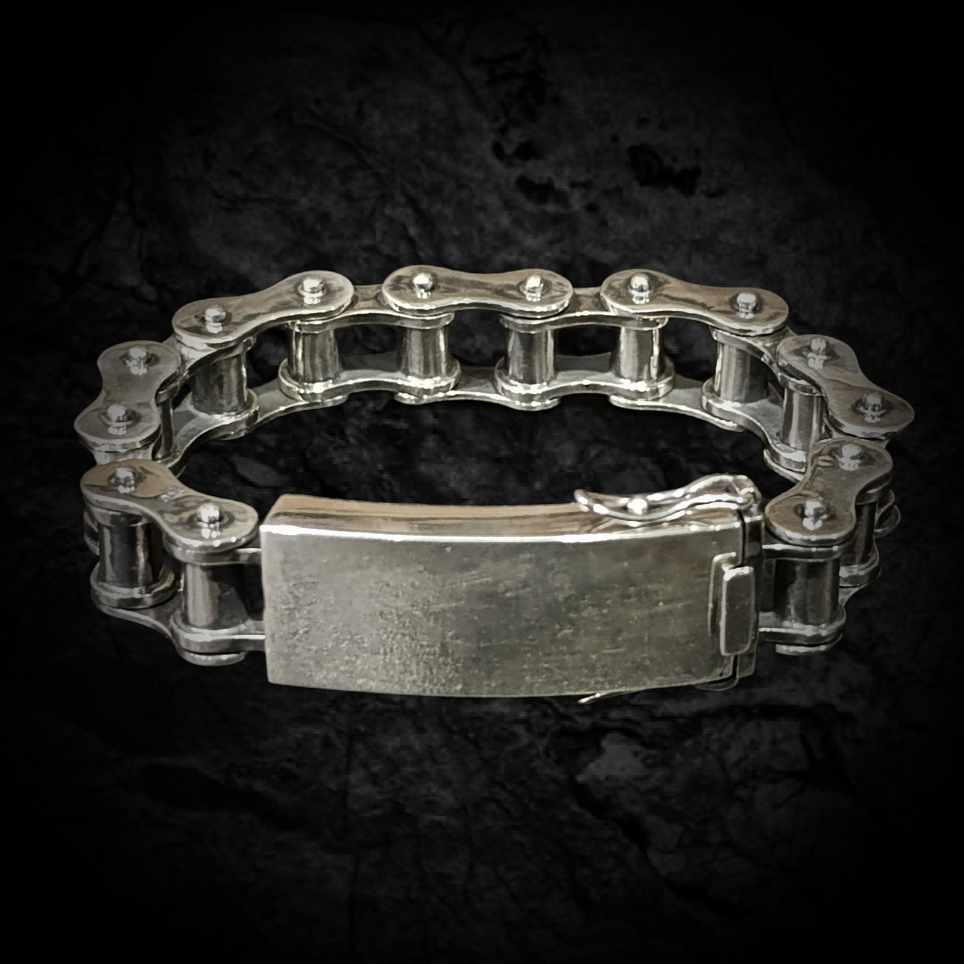 байкерский браслет, мото браслет, серебряный браслет мужской массивный.