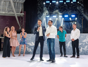 Заказать квн корпоратив для компании М-видео