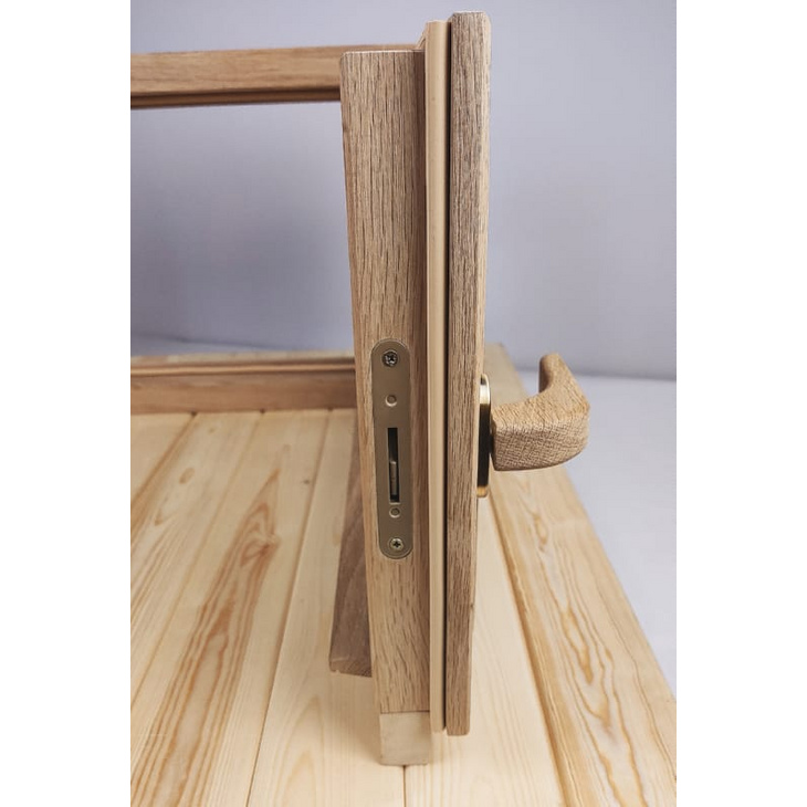  Окно дубовое премиум