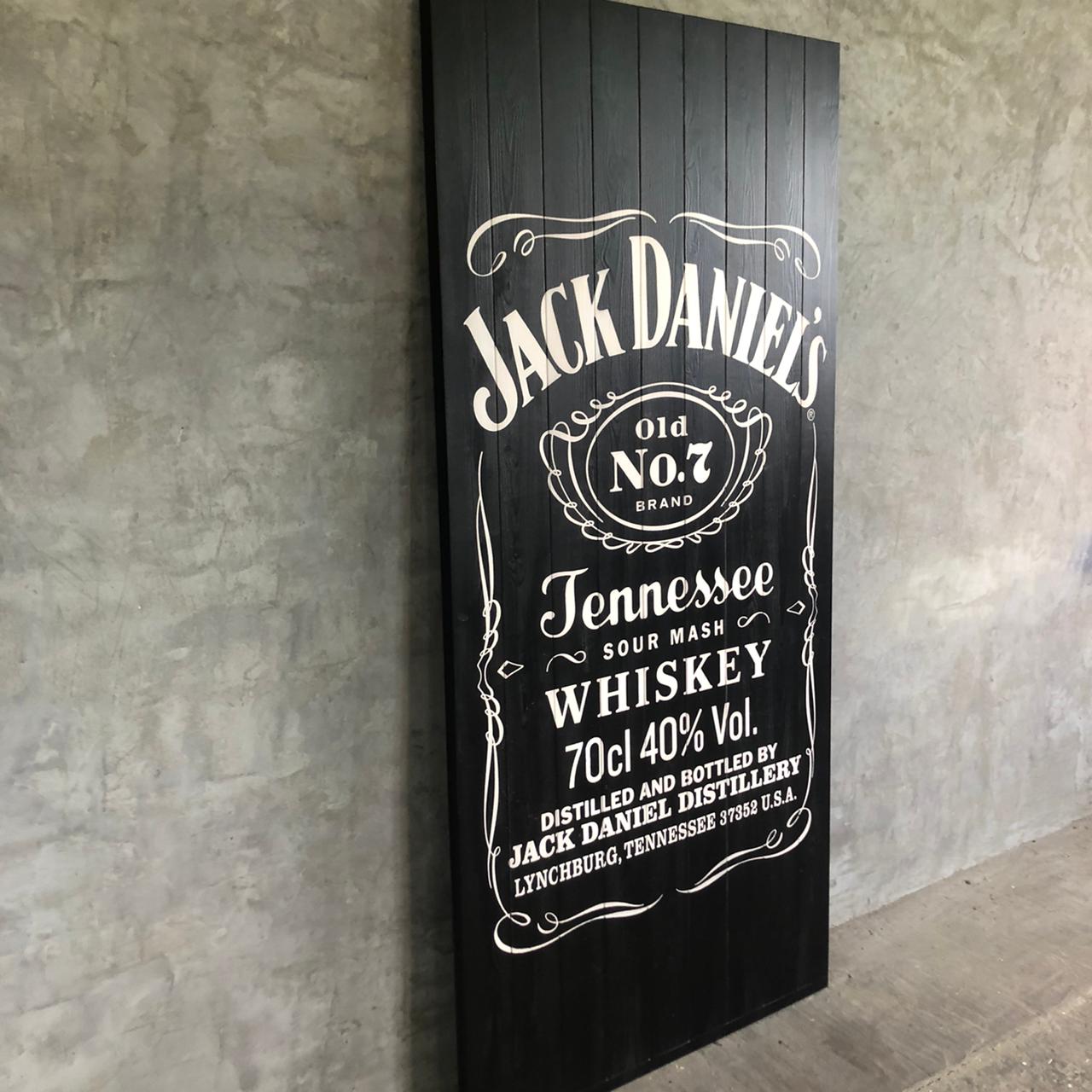 Амбарная дверь с принтом «Этикетка Jack DanielsC