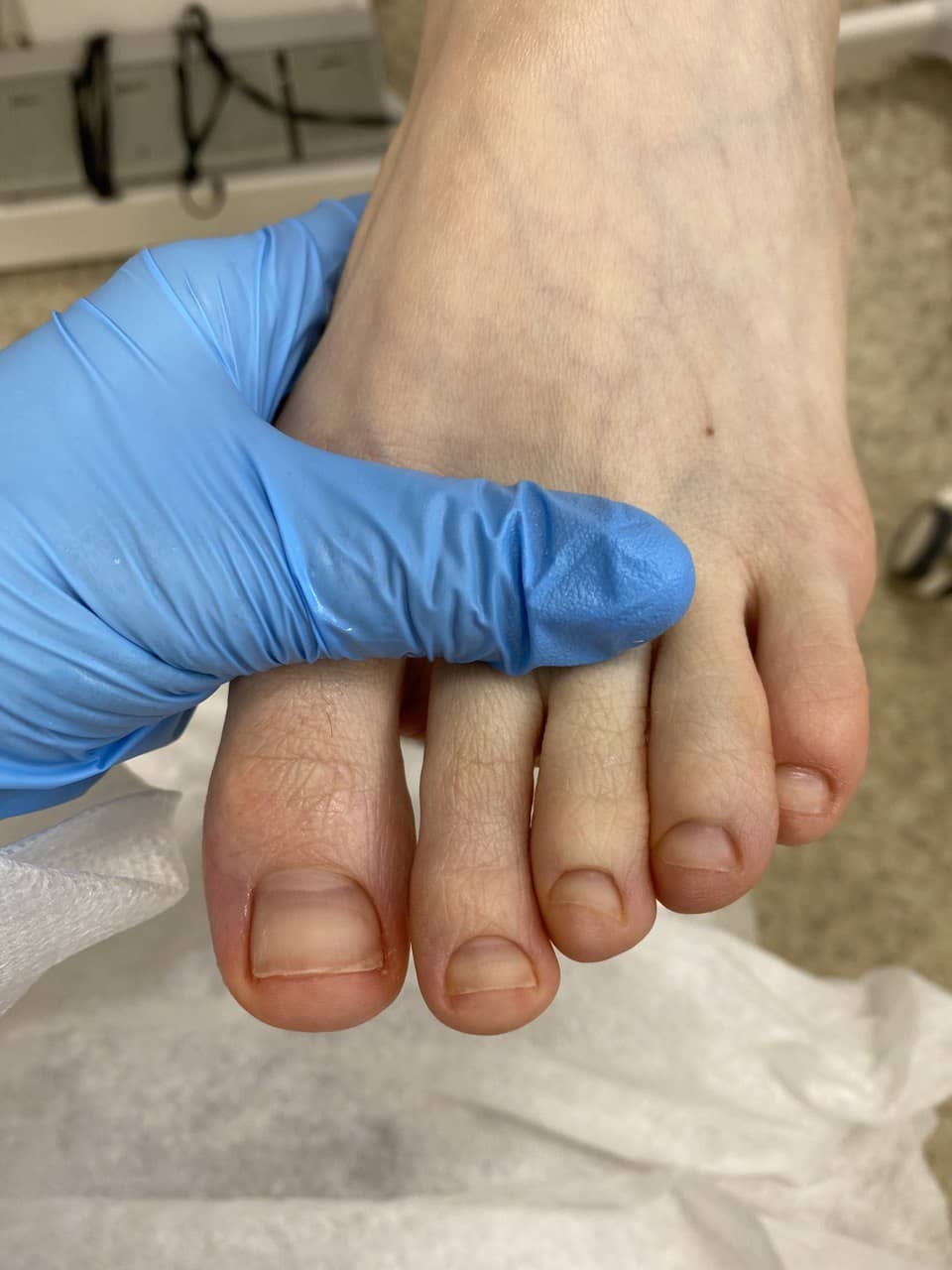 аппаратный педикюр, домашний педикюр, мастер педикюра, педикюр недорого