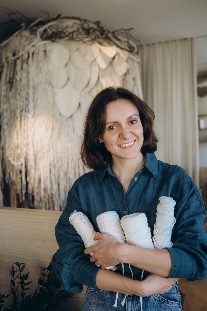 Автор курса по макраме - Мария Зимина