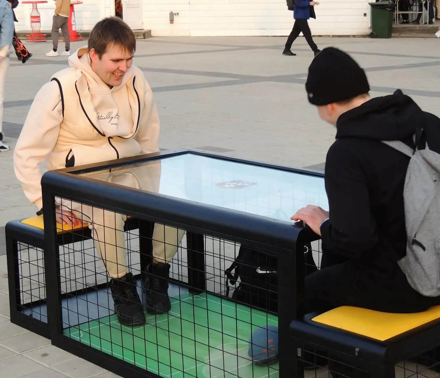 Subsoccer. Сидячий футбол под столом.