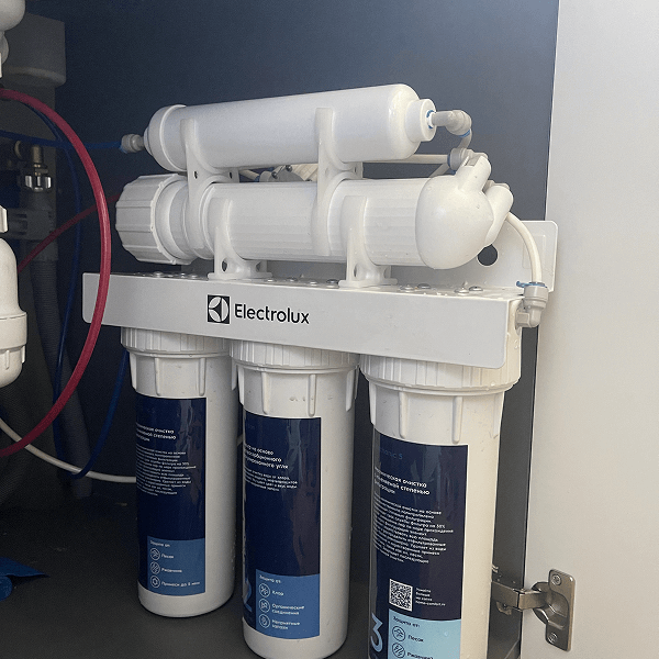 Замена картриджей Electrolux RevOs 1