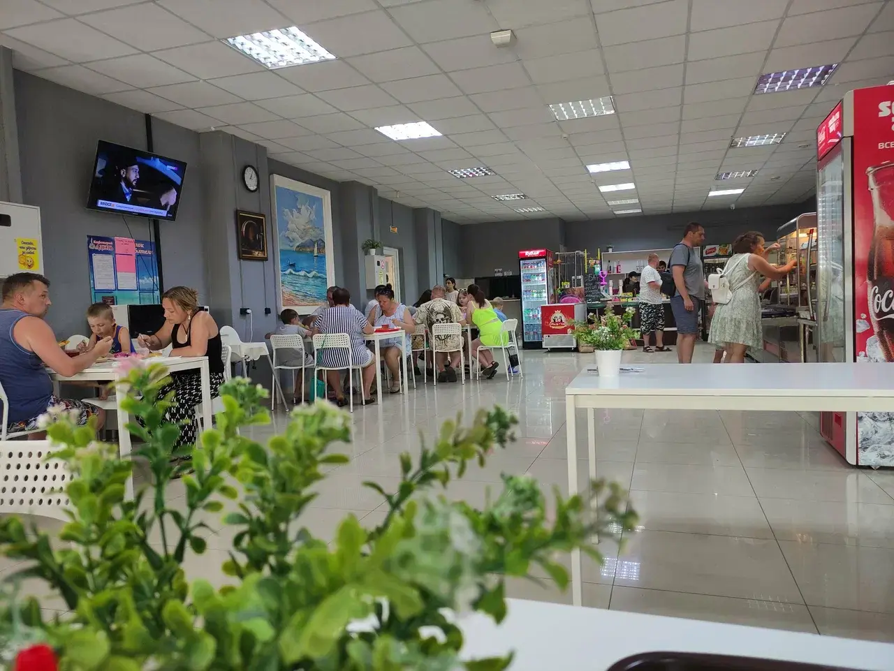 Семейная столовая на переулке Советов в Должанской