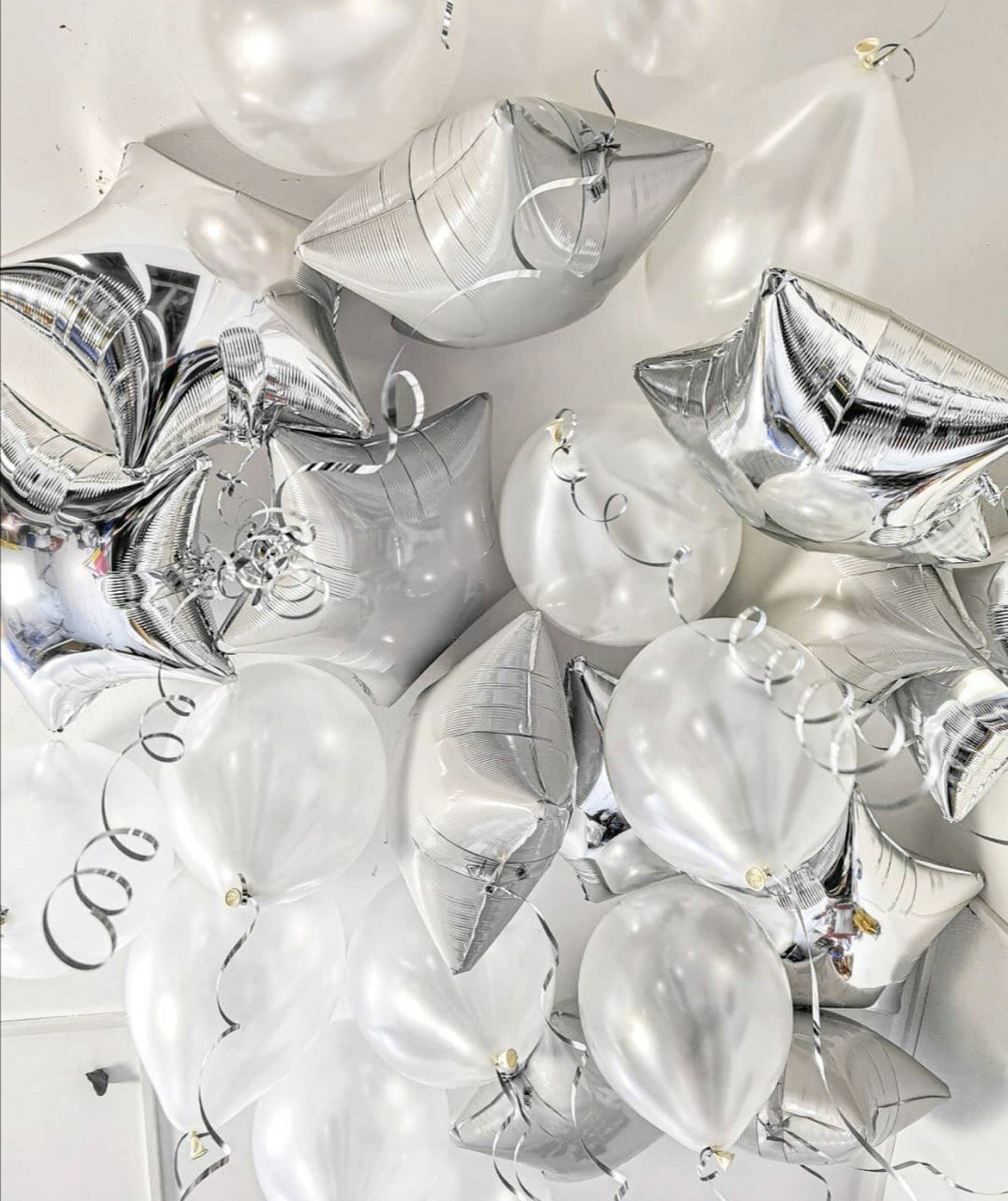 Шары под потолок «Снежность»